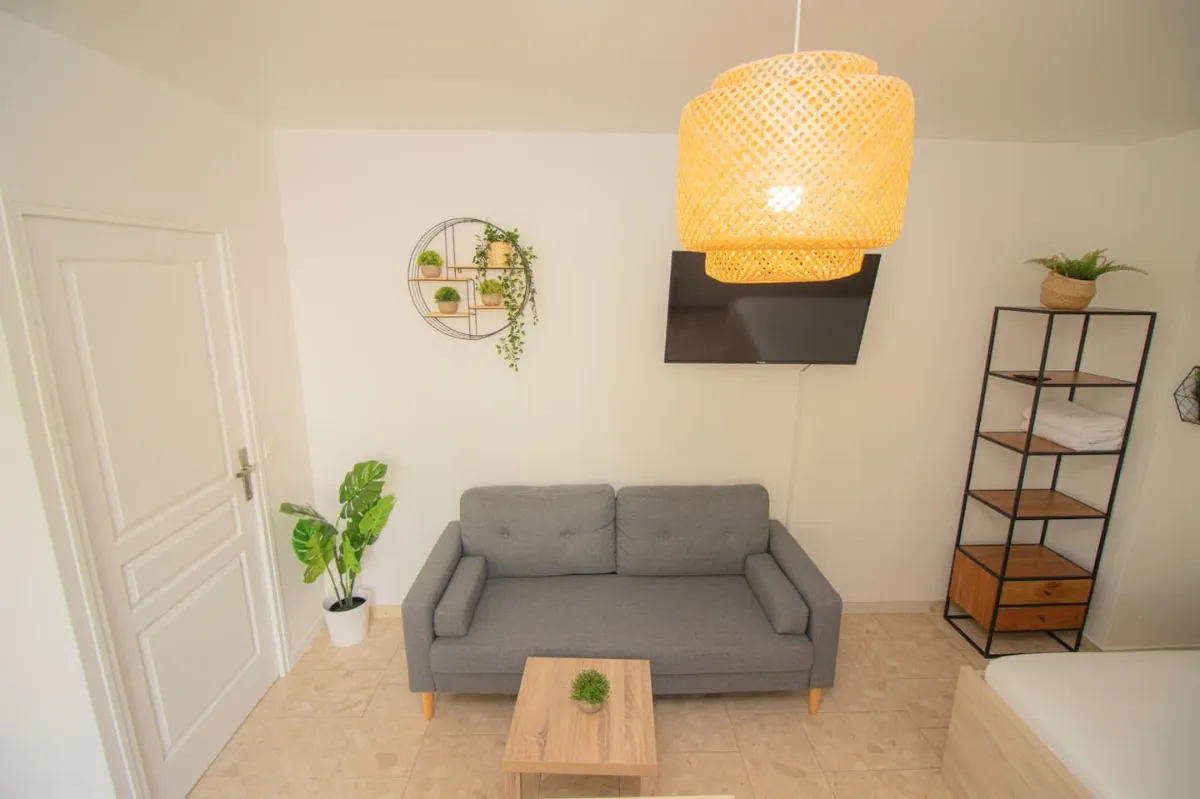 Estival Room