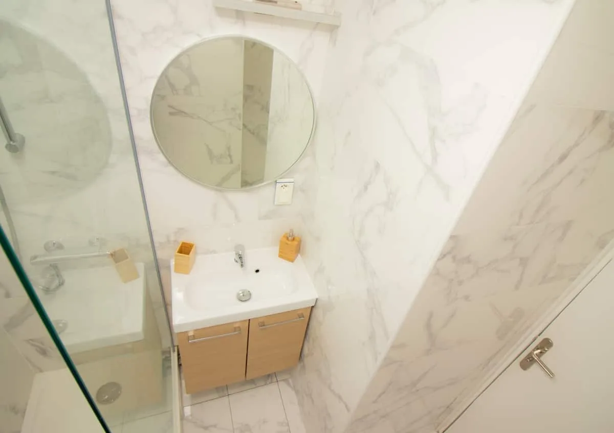 Salle de bain partagée