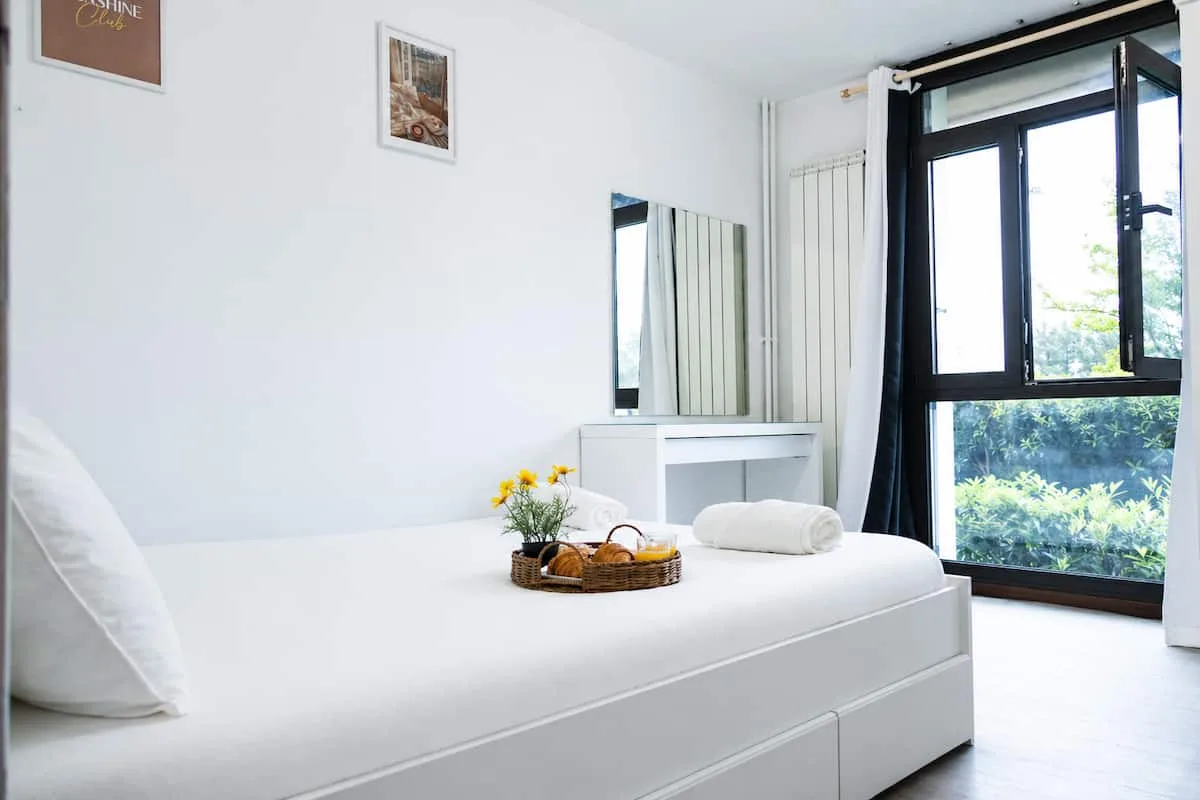 Sunrise Room