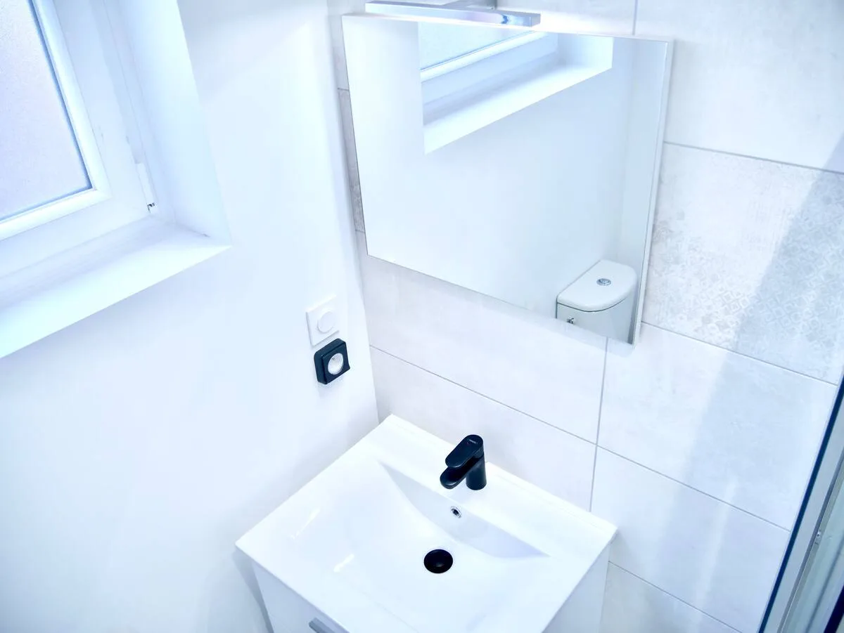 Salle de bain partagée